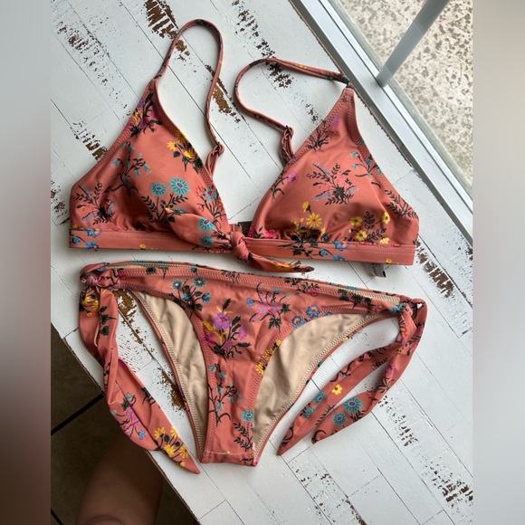 Spell posy bikini set - Picture 3 of 16